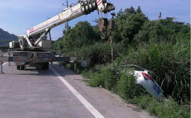 仙桃重载吊车救援 仙桃重载吊车救援